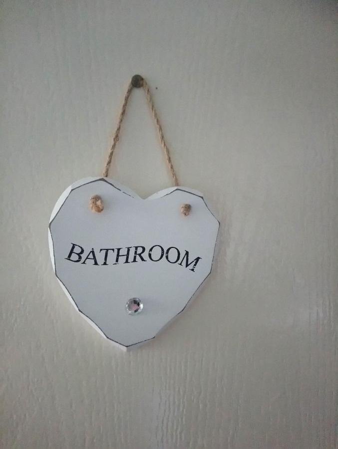 Homely Haven, Ντανφέρμλιν Εξωτερικό φωτογραφία